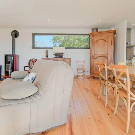 Maison Moderne Avec Piscine Au Coeur Des Vignes *